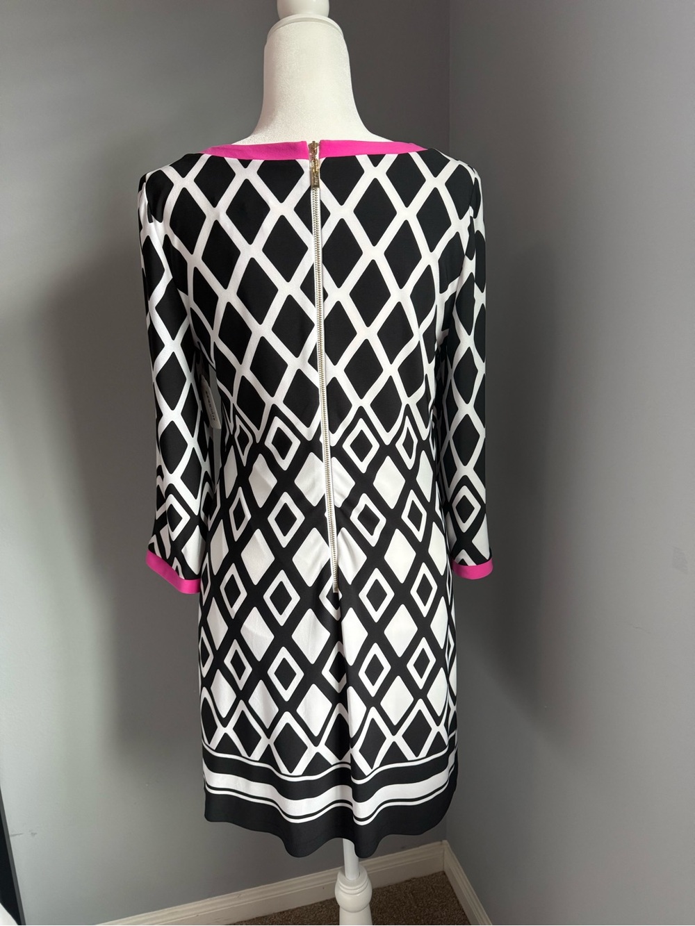 Joseph Ribkoff Dress Black & White Diamond Geometric Print Shift Dress Hot Pink - Picture 8 of 16